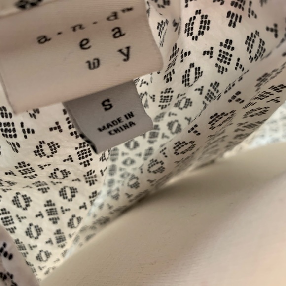 A NEW‎ DAY TARGET Black White Boho Size Small Top - Picture 6 of 8